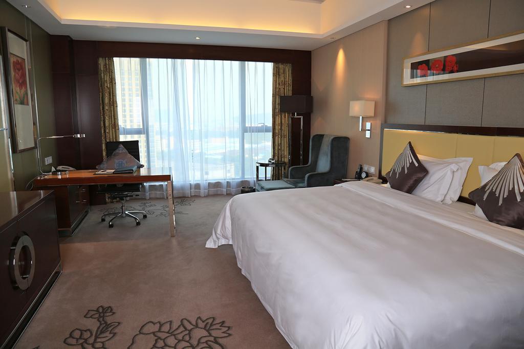 Guangzhou Changfeng Gloria Plaza Hotel Quarto foto